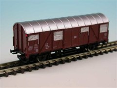 High Tech Modellbahnen 3000 - Güterwaggon mit rote
