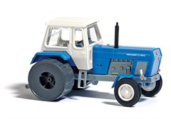 Busch 8700 - Traktor mit Eisenrdern TT